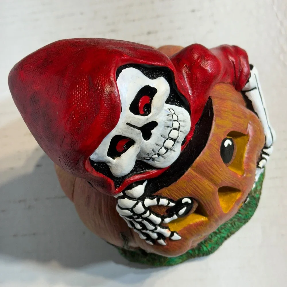 90's Hand painted Ceramic Mold‎ Halloween 7